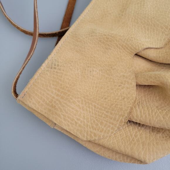 ReFind Originals Upcycled Leather Women's Designer Small Crossbody Purse - Picture 5 of 11